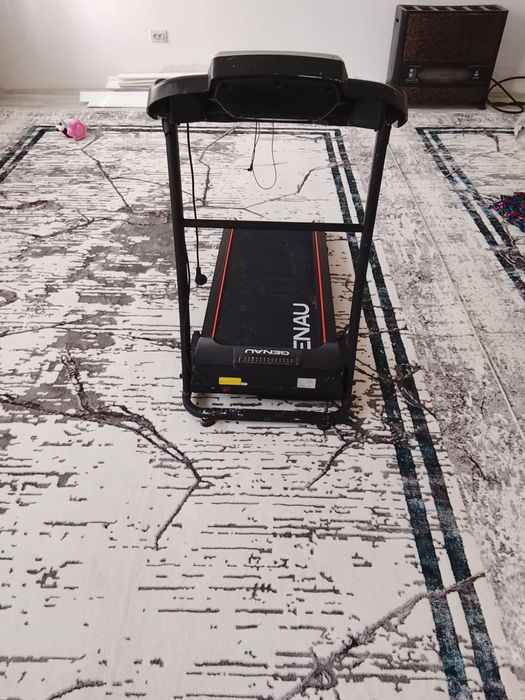 В продаже беговая дорожка