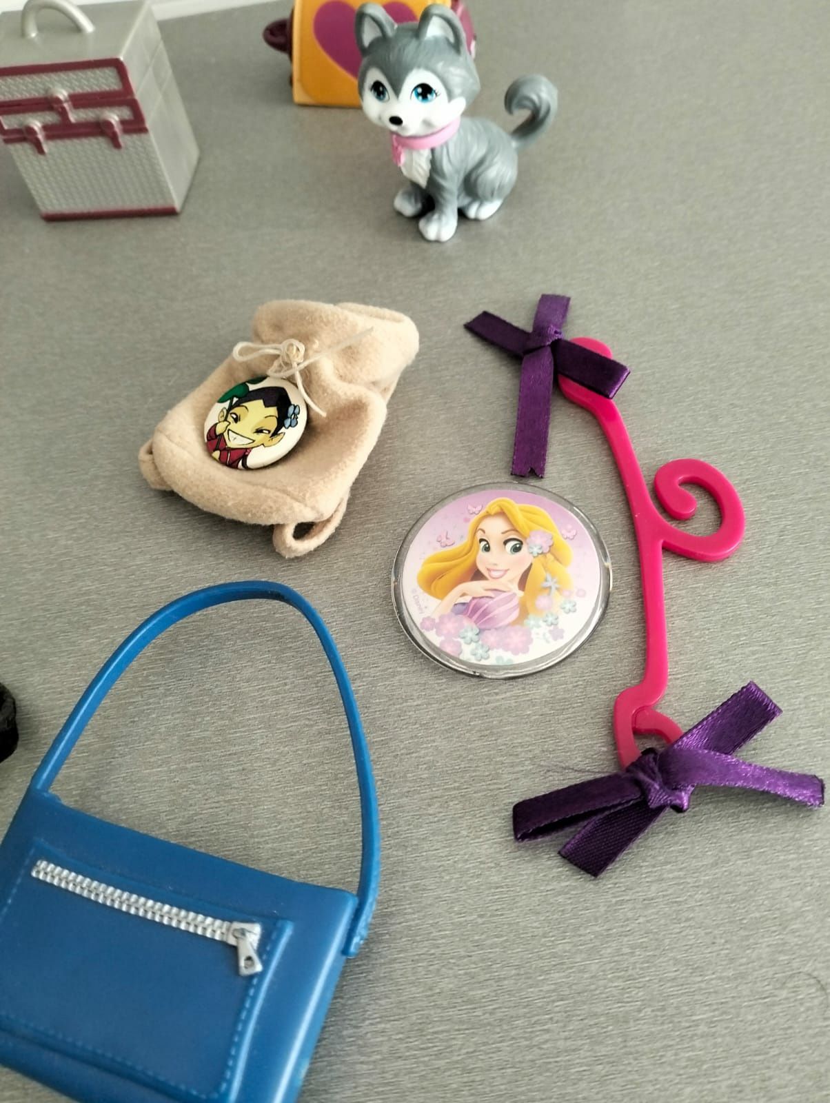 Păpuși barbie accesorii posete