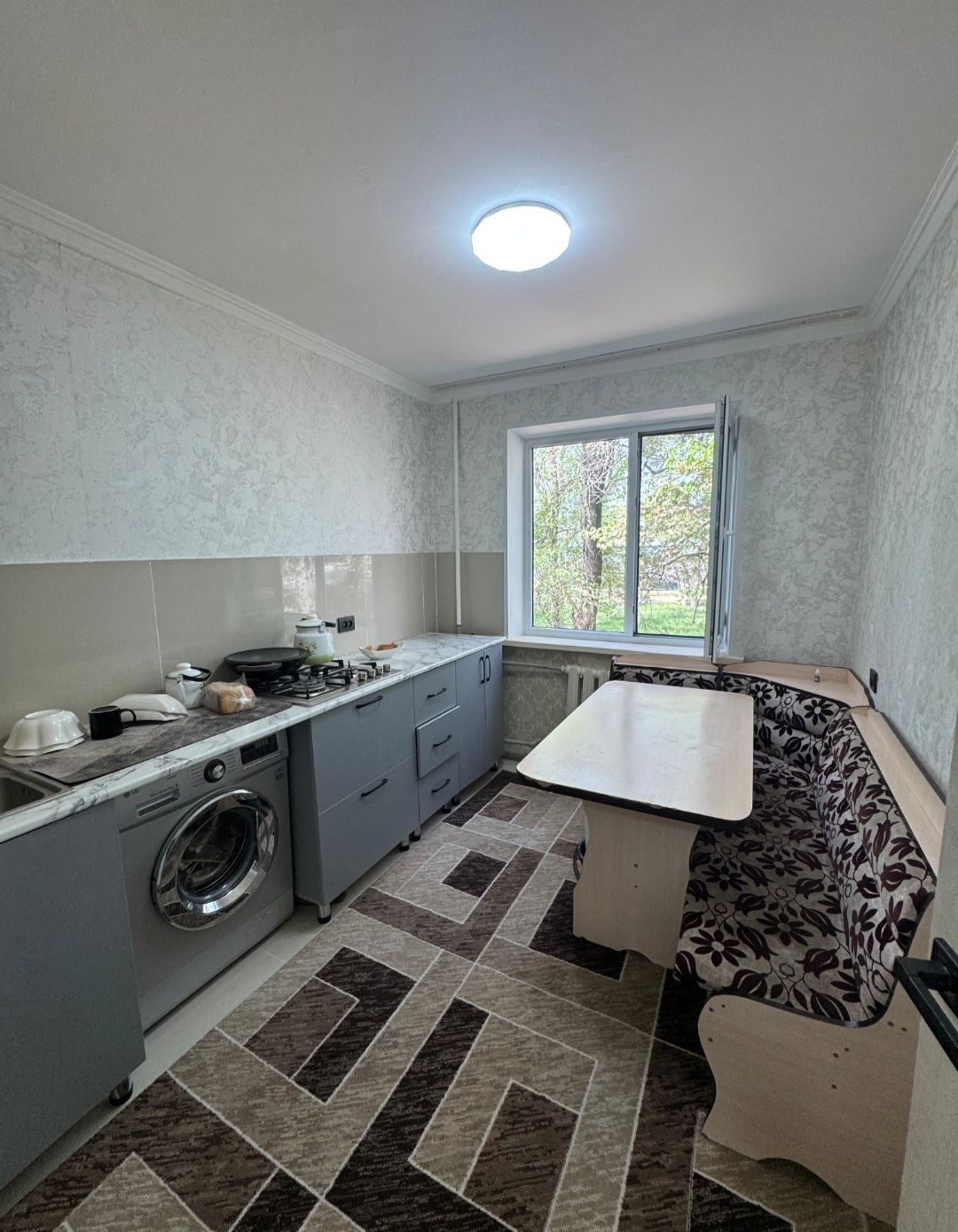 Продам 3 ком 2 этаж 2 мик 13 дом