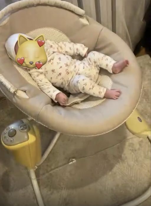 Отдам бесплатно шезлонг качелю