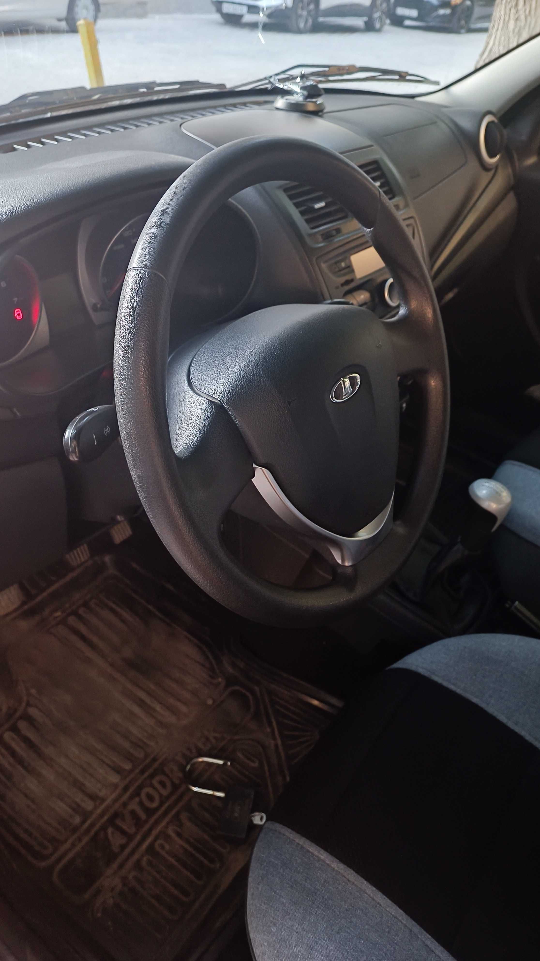 Lada Granta Liftback 16 клапанов
