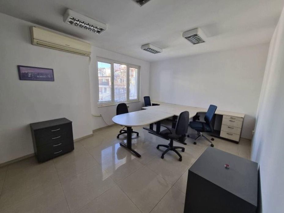 Дава се под наем Офис в София, Иван Вазов - 73 кв.м за 700 € - Снимка #2