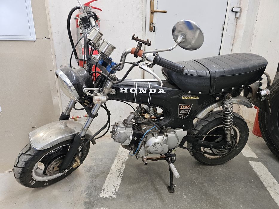 Scuter moped cu schimbător de viteze Honda  49 cc