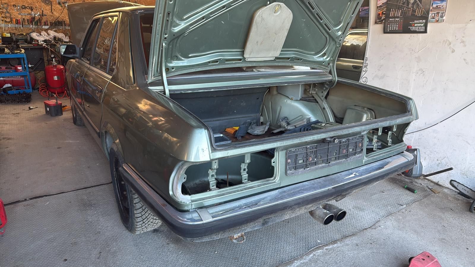 Bmw e28 на части