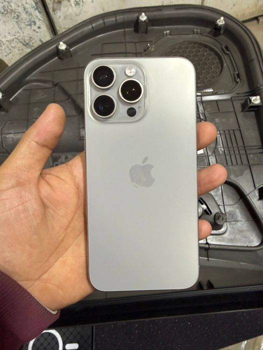 ayfon 15 pro max 256 gb