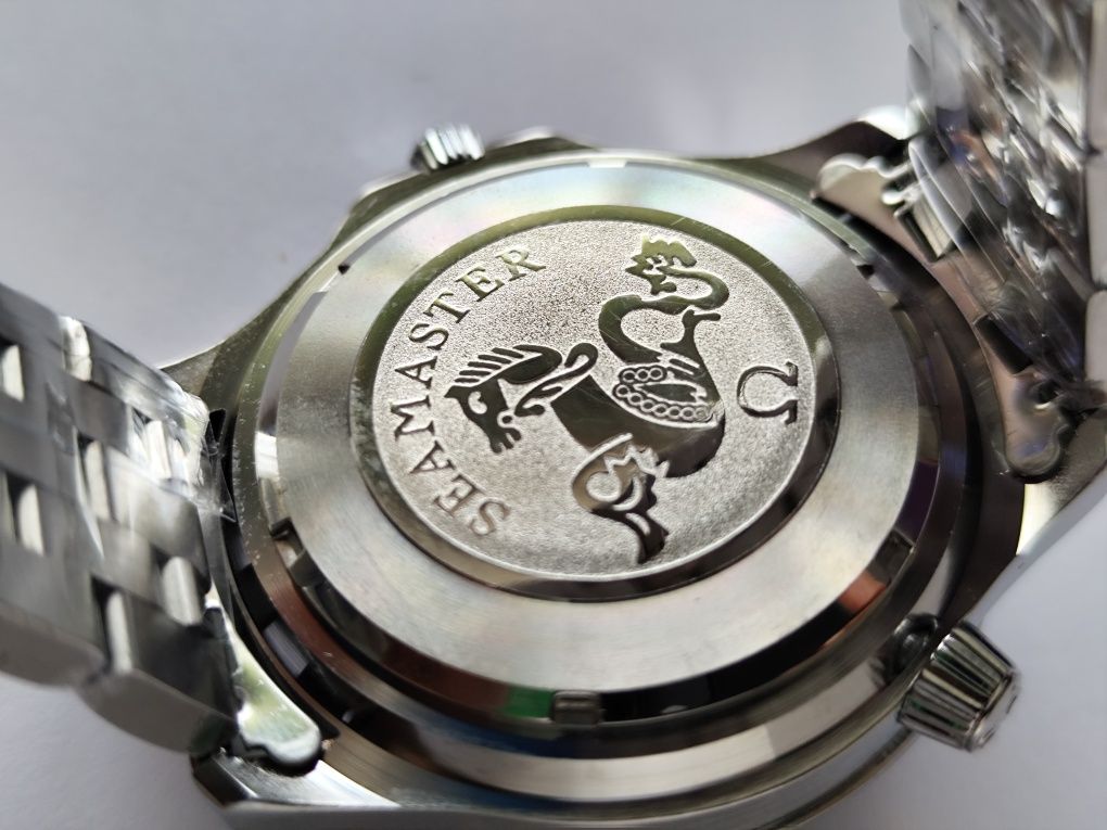 ceas OMEGA Barbatesc