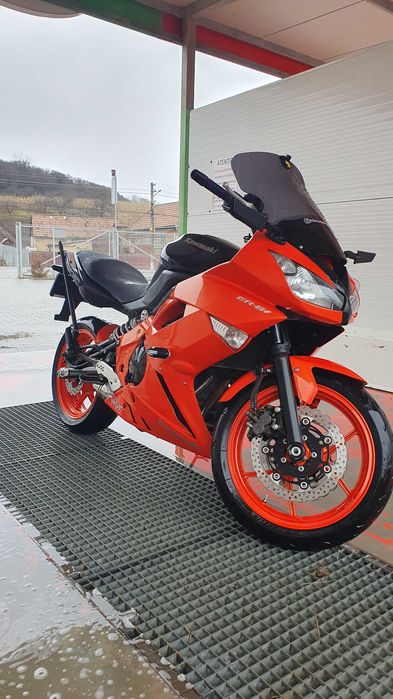 Kawasaki ER-6F  650cc