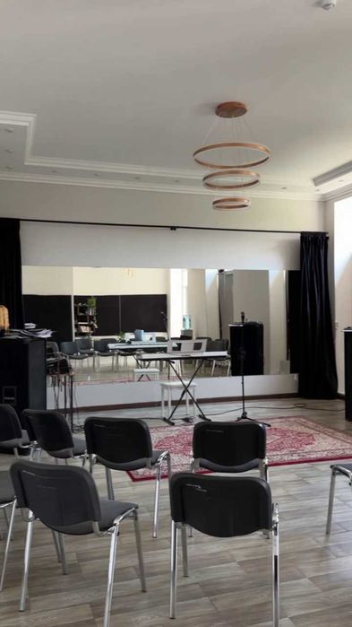 Многофункциональный зал в почасовую аренду ЖК Арнау, 100 кв.м.