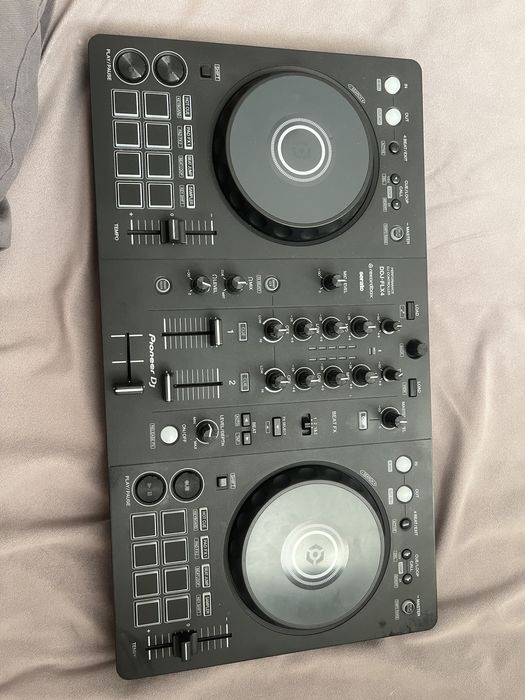 DJ-контроллер DDJ-FLX4 + кабели + коробка
