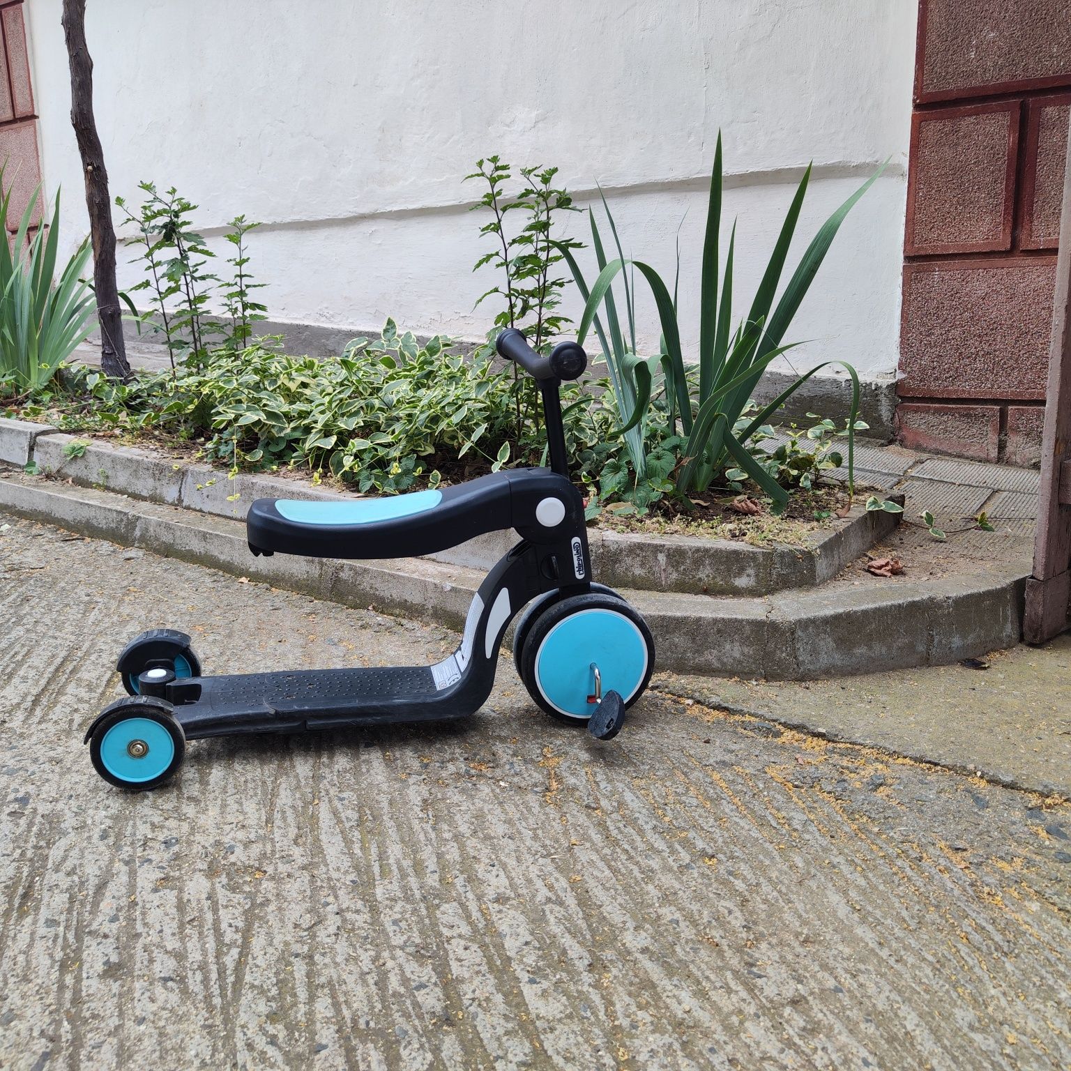Велосипед, триколка, тротинетка и баланс колело Chipolino All Ride