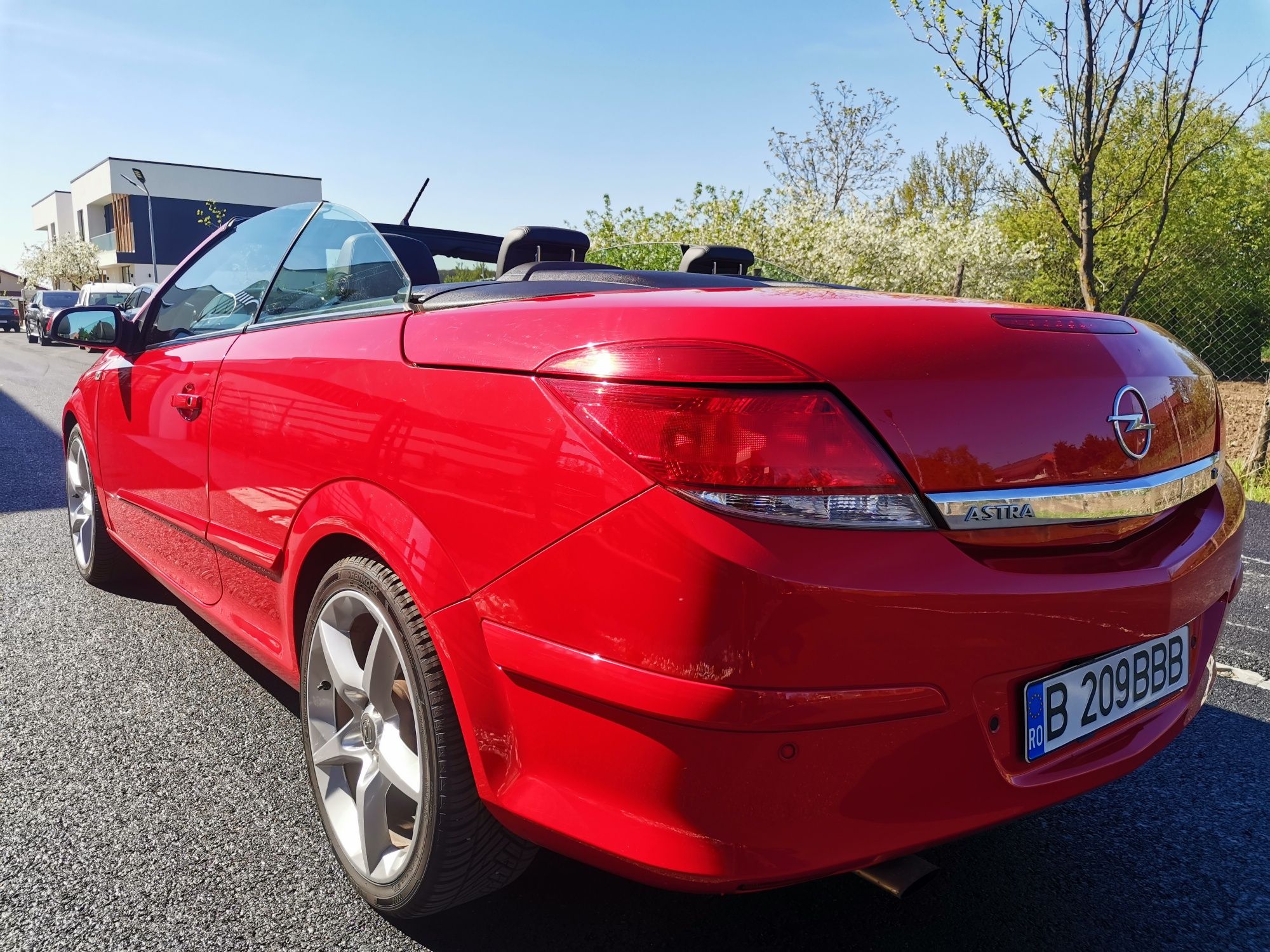 OPEL ASTRA CABRIO, An 2008, Jante 17 anvelope NOI hankook, Keyless