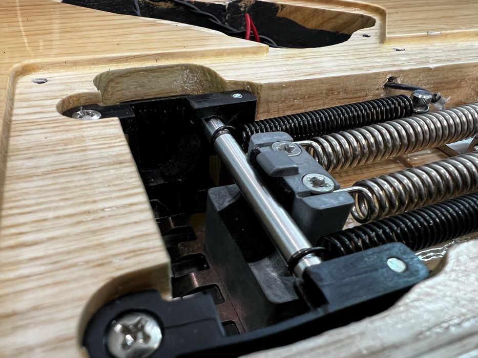 Ibanez RG370ahmz+Case Ibanez MR500C