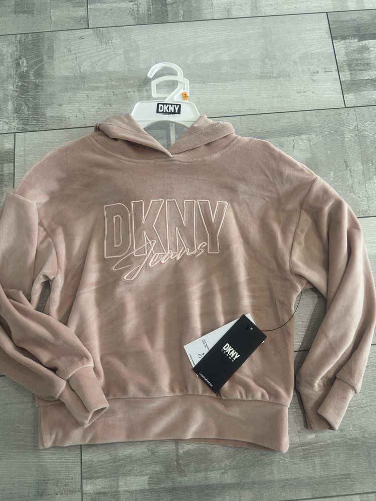 Спортен екип dkny