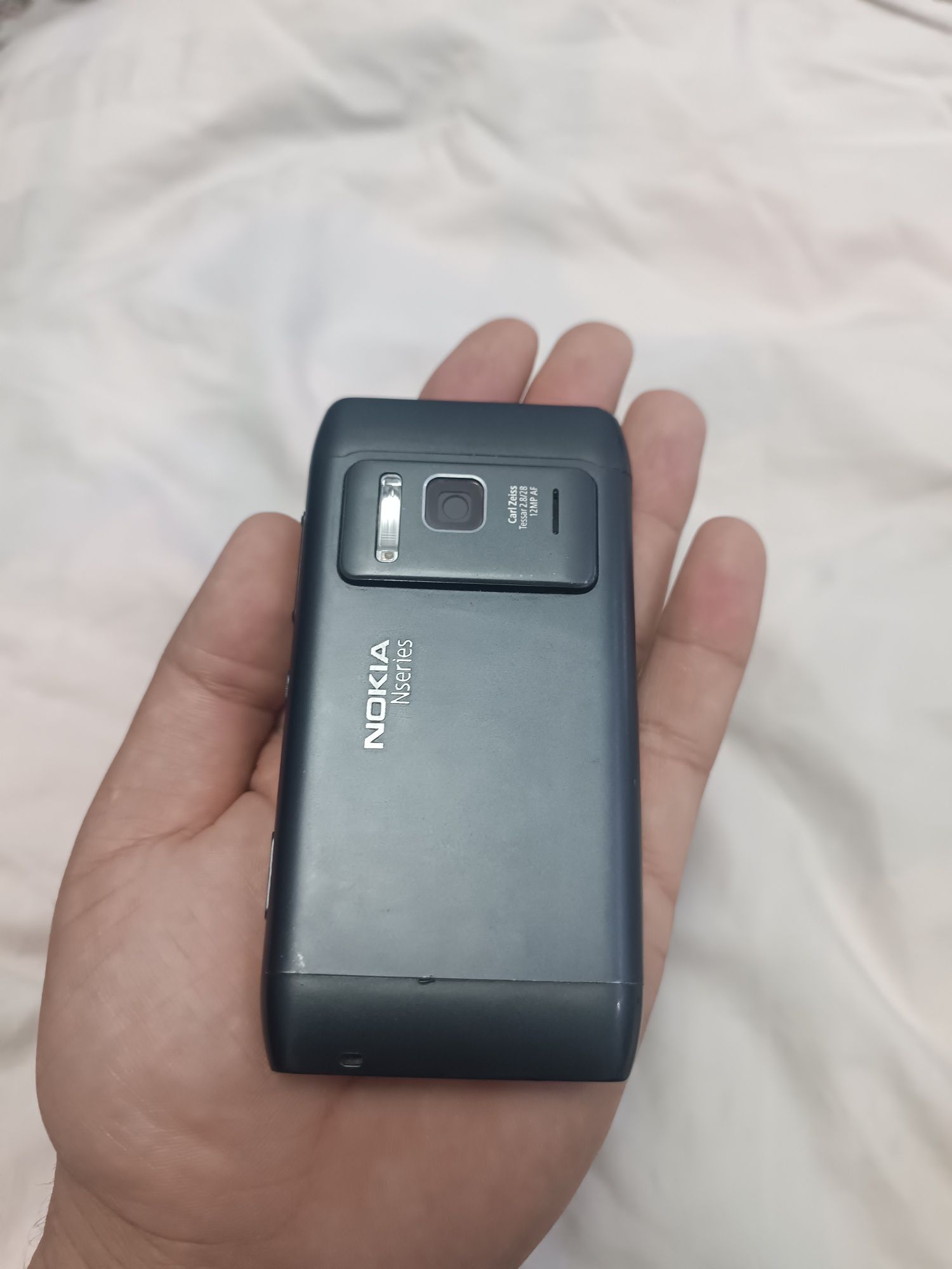 Nokia N8 retro sotaman