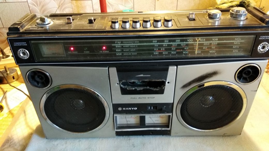 Магнитола Sanyo 4500