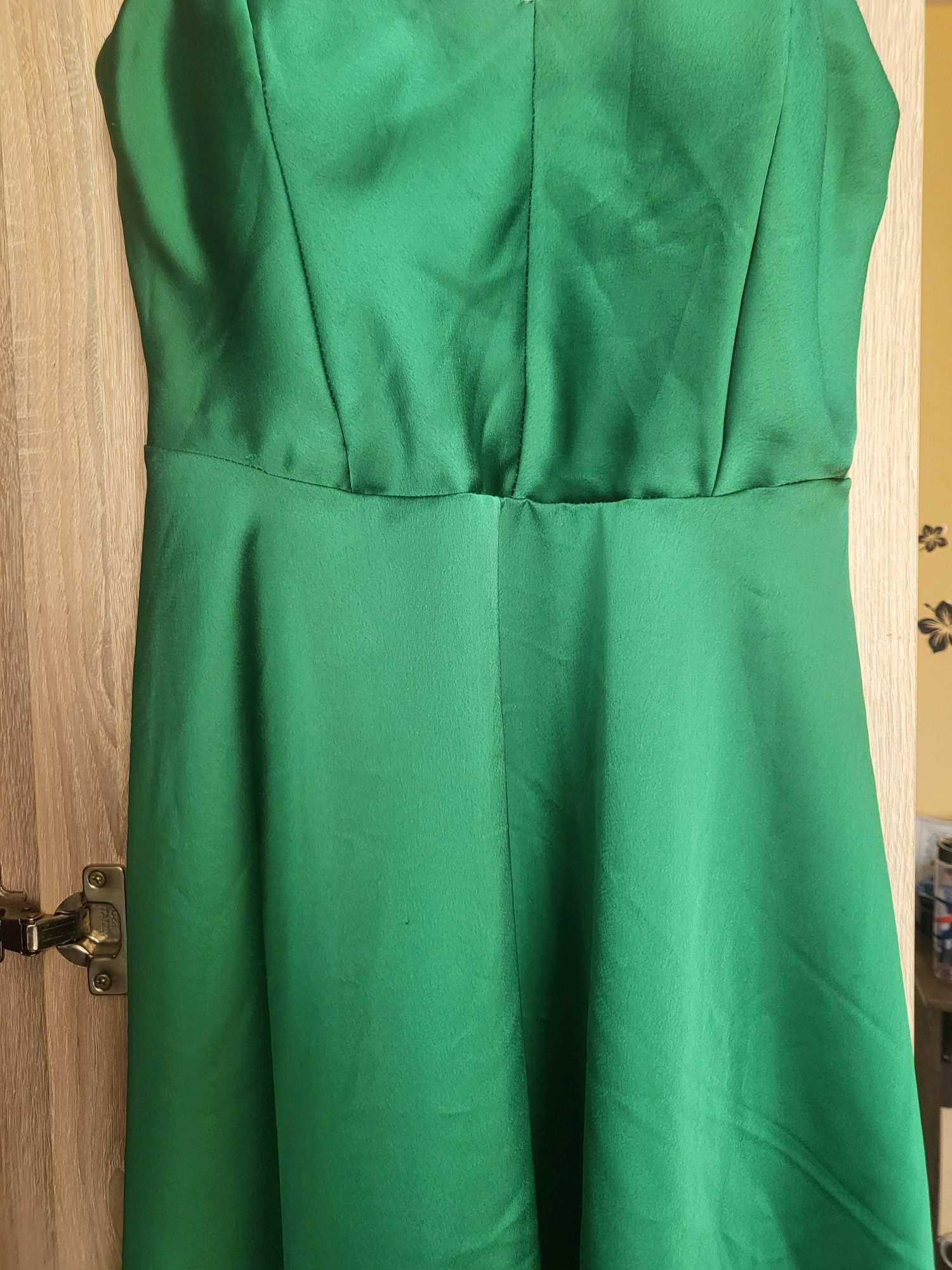 Rochie verde,  stare buna