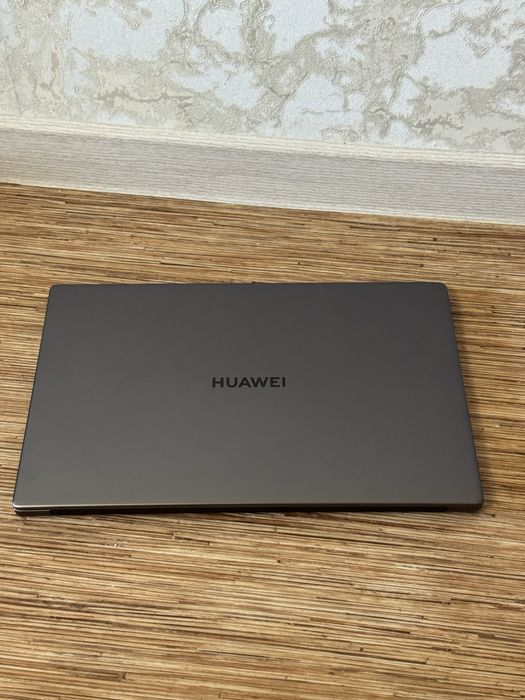 Huawei Matebook D15 intel(R) Core(TM) i5-1135G7