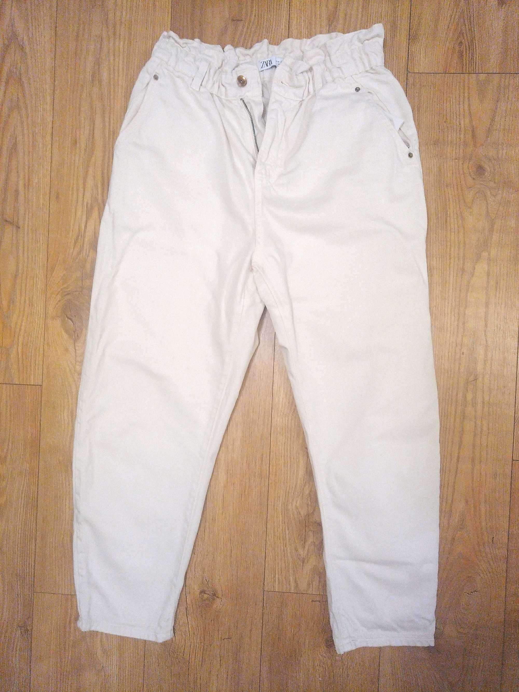 Blugi Zara culoarea crem, marimea 40