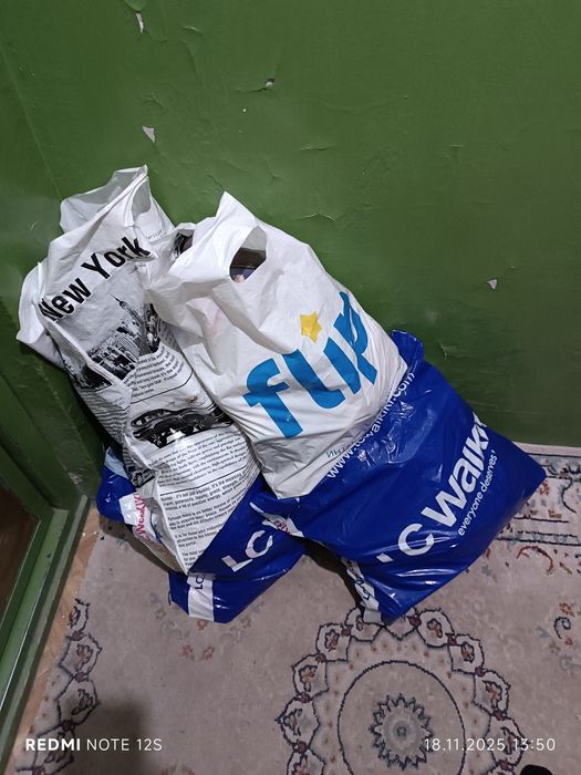 Отдам даром обувь на девочку