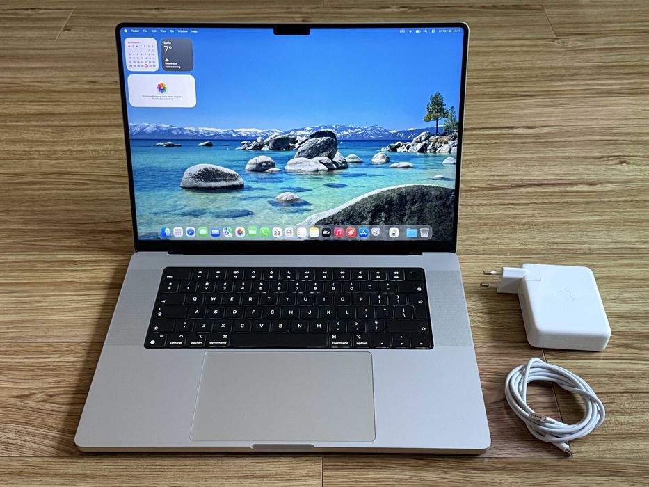 MacBook Pro 16 M1 Pro`10 CPU/16 GPU/1TB SSD/16GB RAM/Като Нов