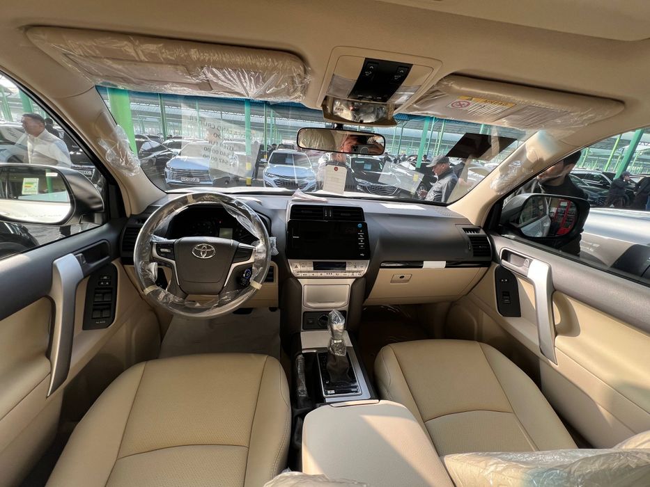 Toyota Land Cruiser 150 Full