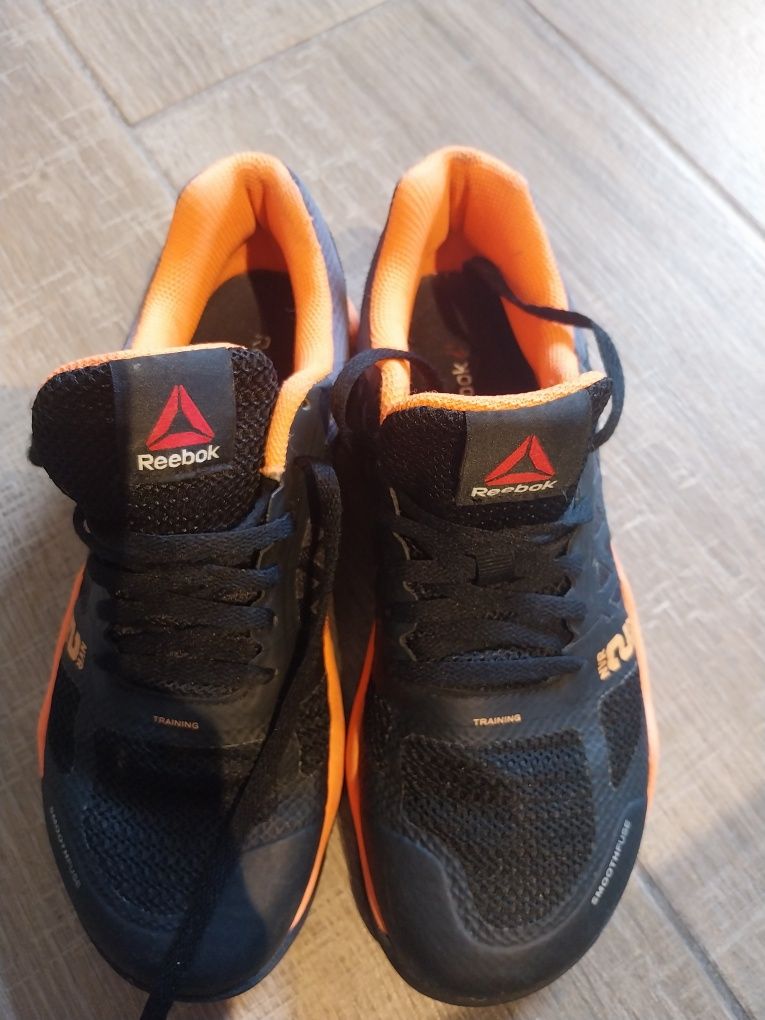 Adidasi Reebok treking marime 38