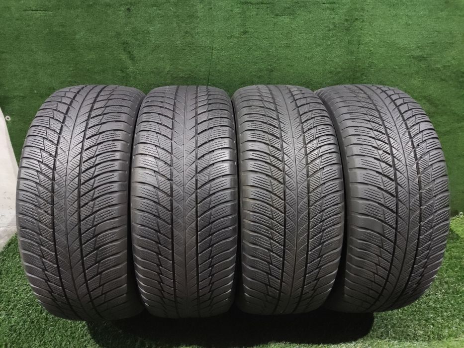 4бр. зимни гуми 245/50/19 Bridgestone Blizzak LM001, dot22
BRIDGESTONE