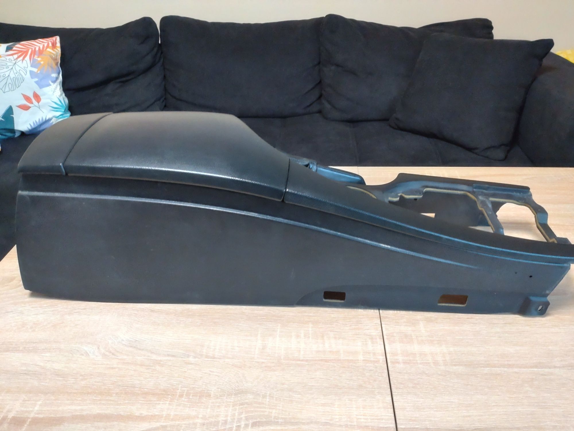 Подлакътник bmw e60/61