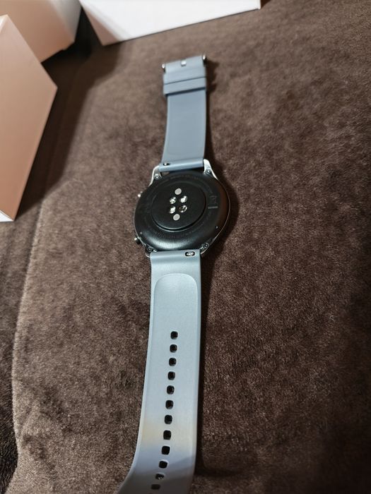 Часовник Amazfit GTR 2e