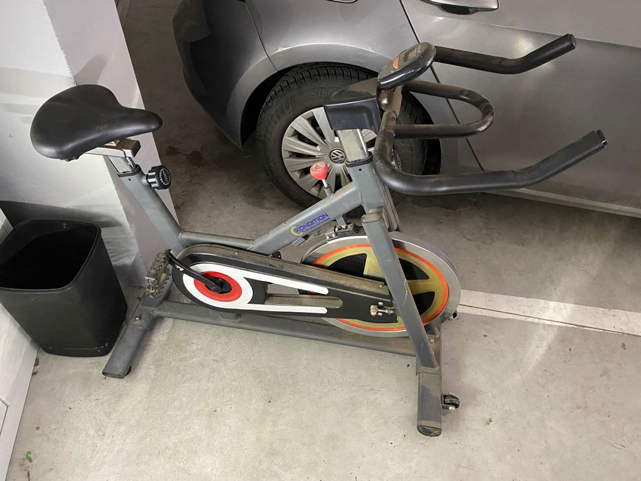 Bicicleta spinning Kondition BSP-9800, volanta 13 Kg, max 120 Kg