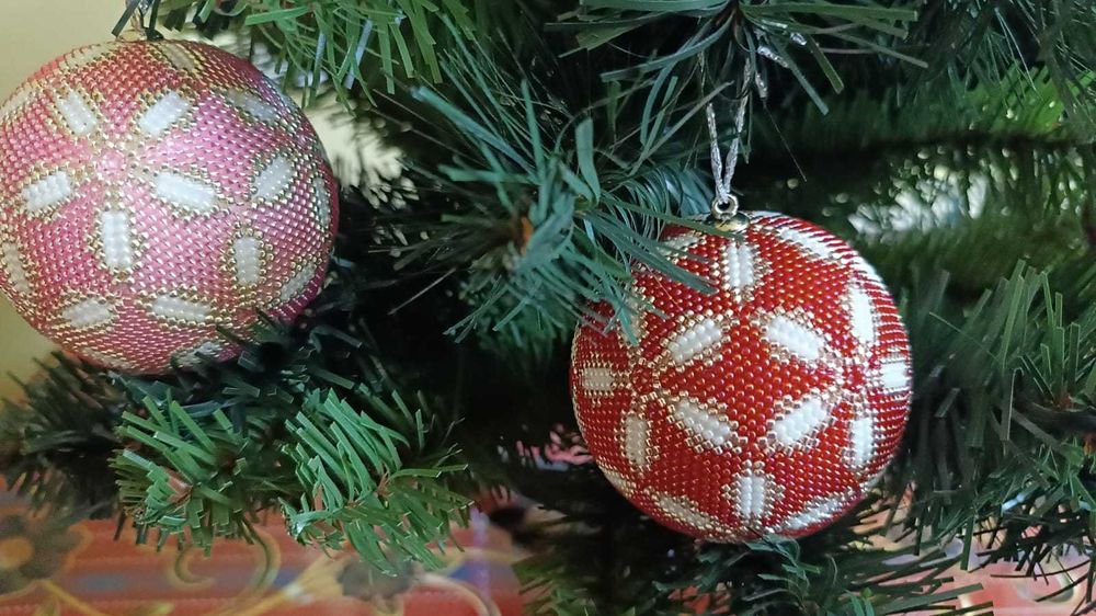 globuri unicat facute manual