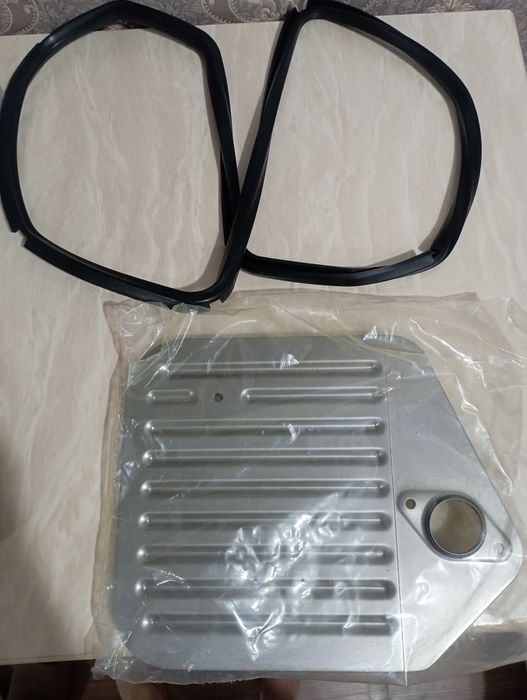 Продам прокладку и крышку на АКПП