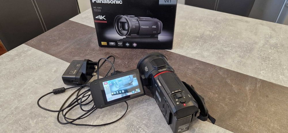 Видеокамера Panasonic HC - VX1 4K
