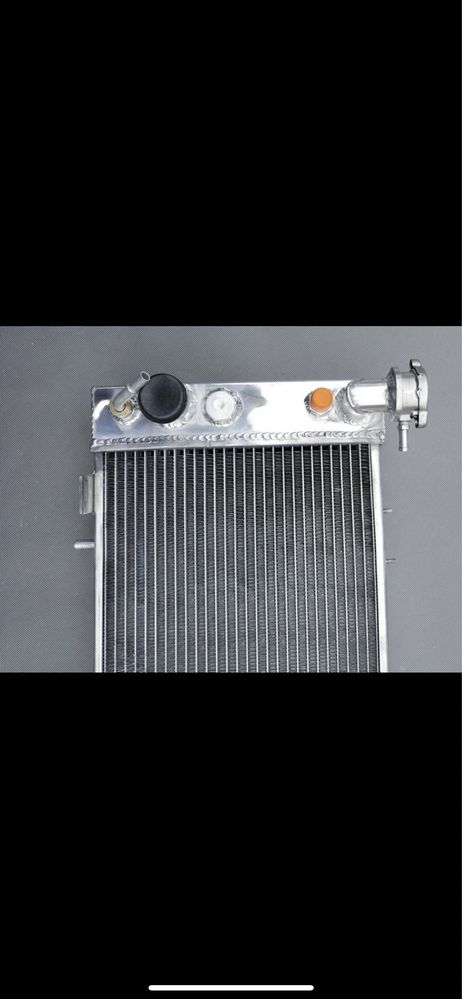 Radiator apa marti Jeep Cherokee XJ 2.5 4.0
