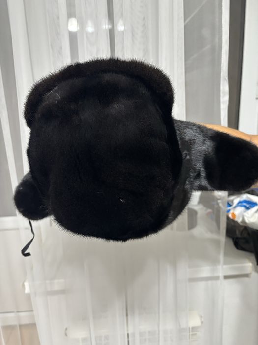 Продам натуральную цельную мужскую норковую шапку