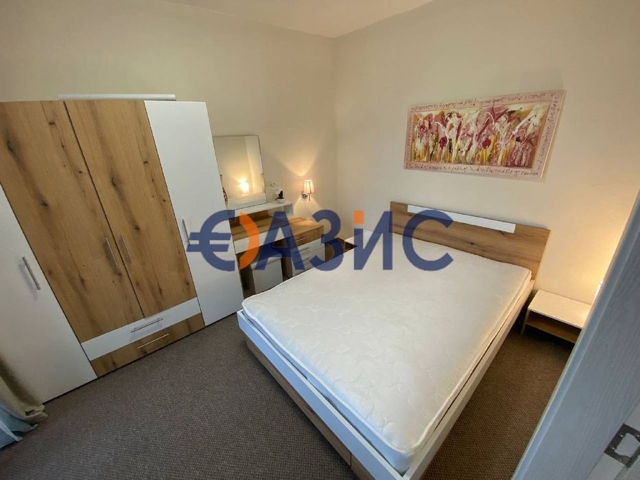 Продава се Двустаен апартамент в к.к. Слънчев бряг - 59 кв.м за 1373 €/кв.м - Снимка #8