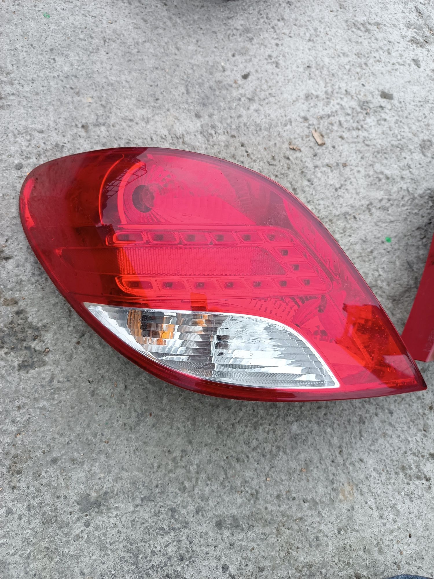 Lampa Stop Stânga Dreapta Peugeot 207 Led