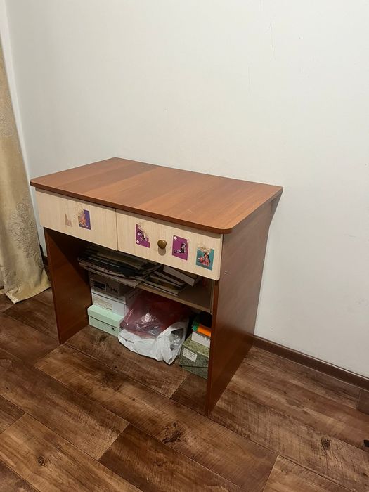 Продам парту б/у