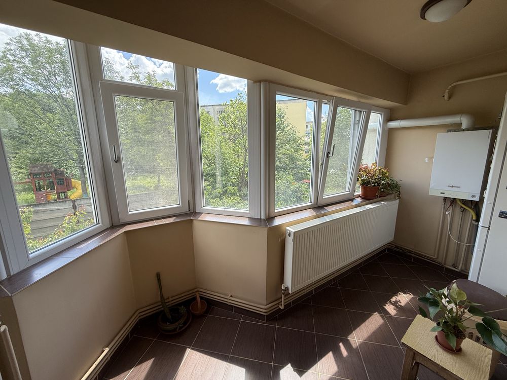 Apartament 4 camere Valea Rosie 98 mp Blocurile Petrolistilor
