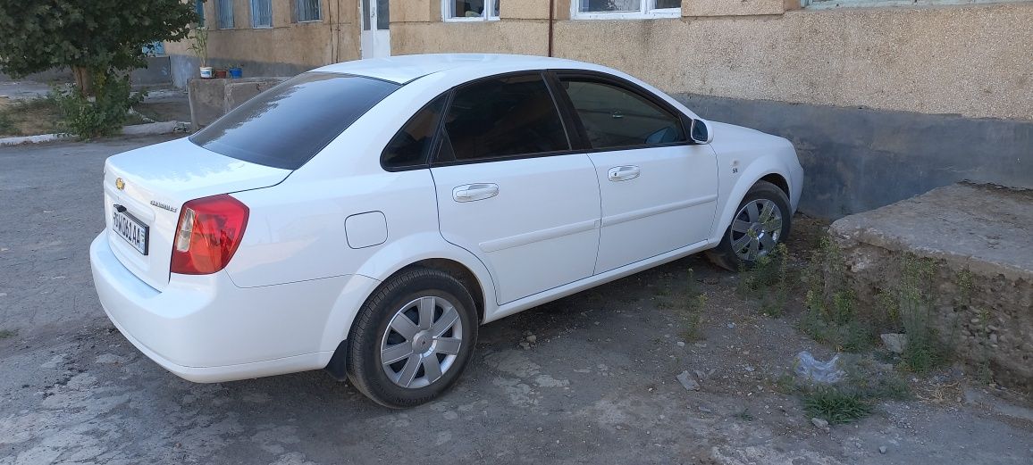 Lacetti 1.8 1 poz. 2013