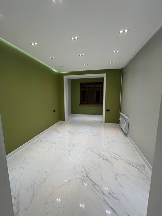 Готовый офис. Первая линия вдоль дороги. Чиланзар-8 ор-р: кафе Райхон