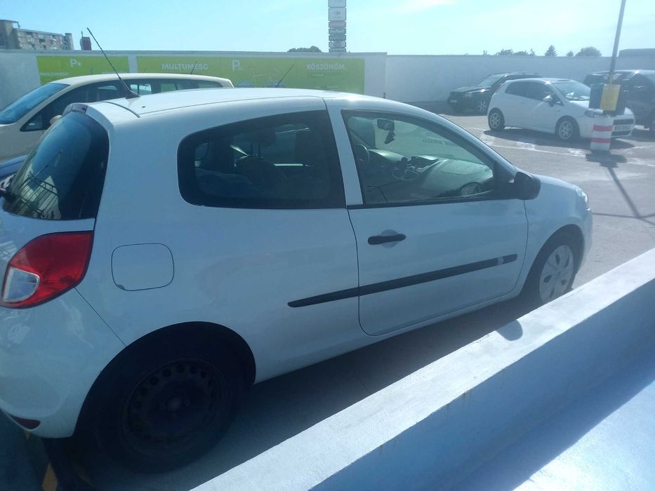 Renault Clio 2 locuri