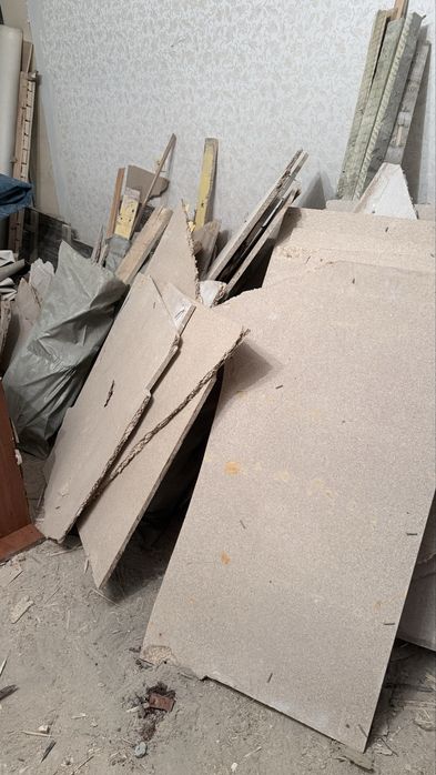 Отдам ДСП на дрова бесплатно