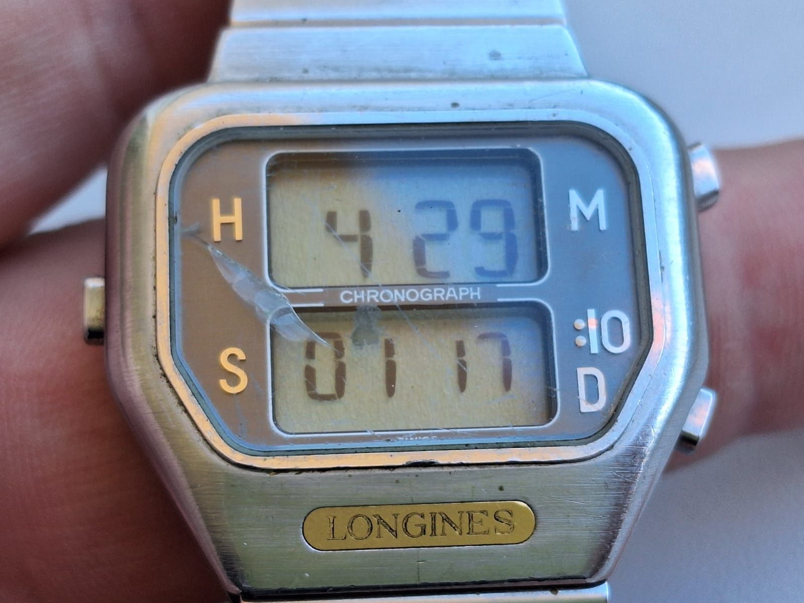 LONGINES LCD vintage Swiss made