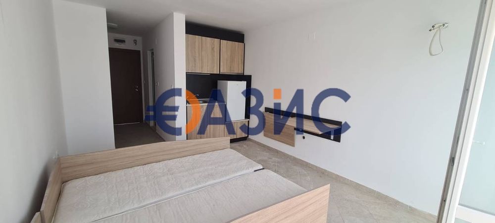 Студио апартамент в жилищна сграда без такса поддръжка, 42 кв.м.,