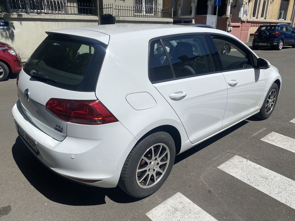 Volkswagen Golf 1.6 TDI  2015 Man5+1 Multimedia Bluetooth Dublu-Clima