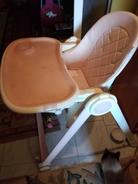 Vând scaun bebe alimentare