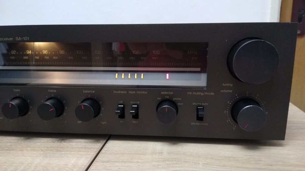 Amplituner Technics SA-101