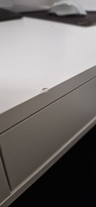 Birou Ikea cu sertare si sina suport