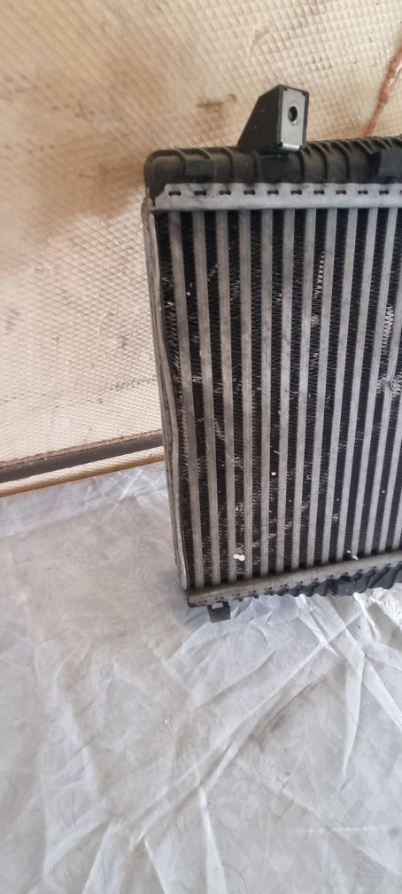 Radiator intercooler dreapta Vw touareg 7P